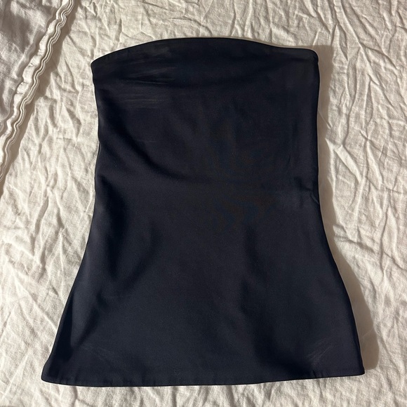 Aritzia Contour Tube Top - Picture 2 of 3